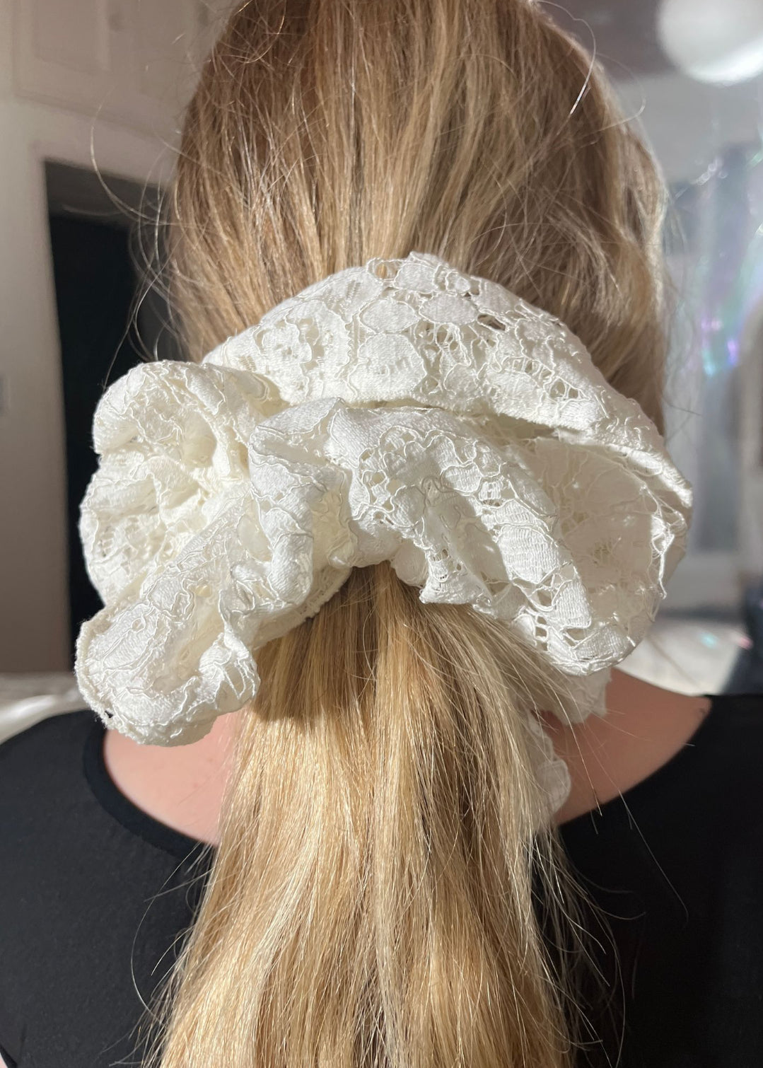 Scrunchie ~ Venetian Lace