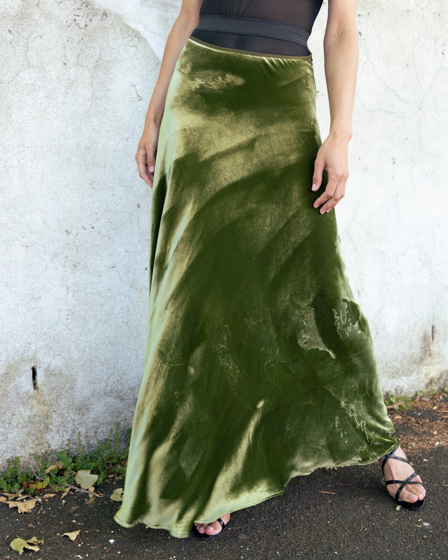 Enchanté Skirt ~ Green Velvet