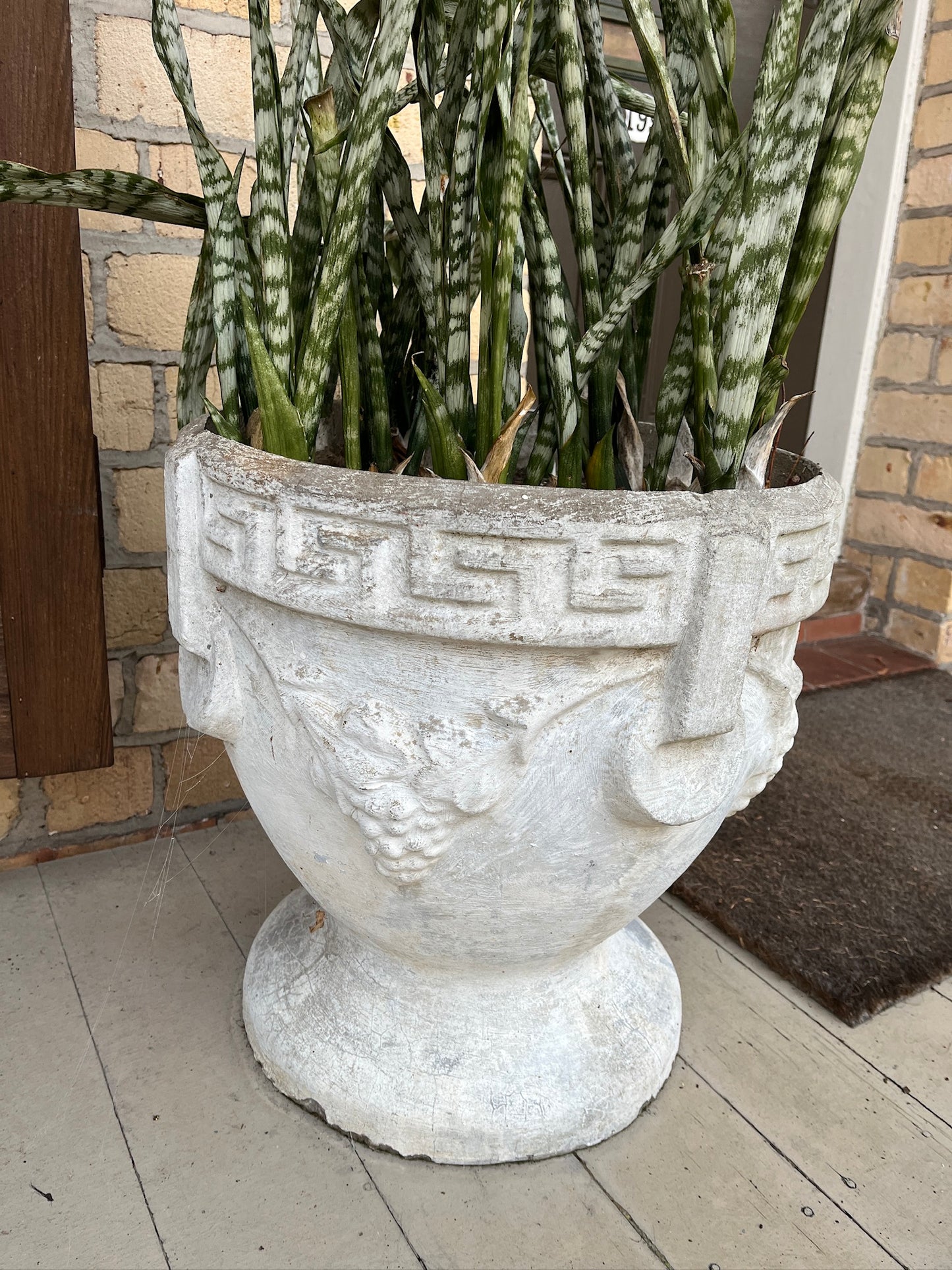Italiano Urn
