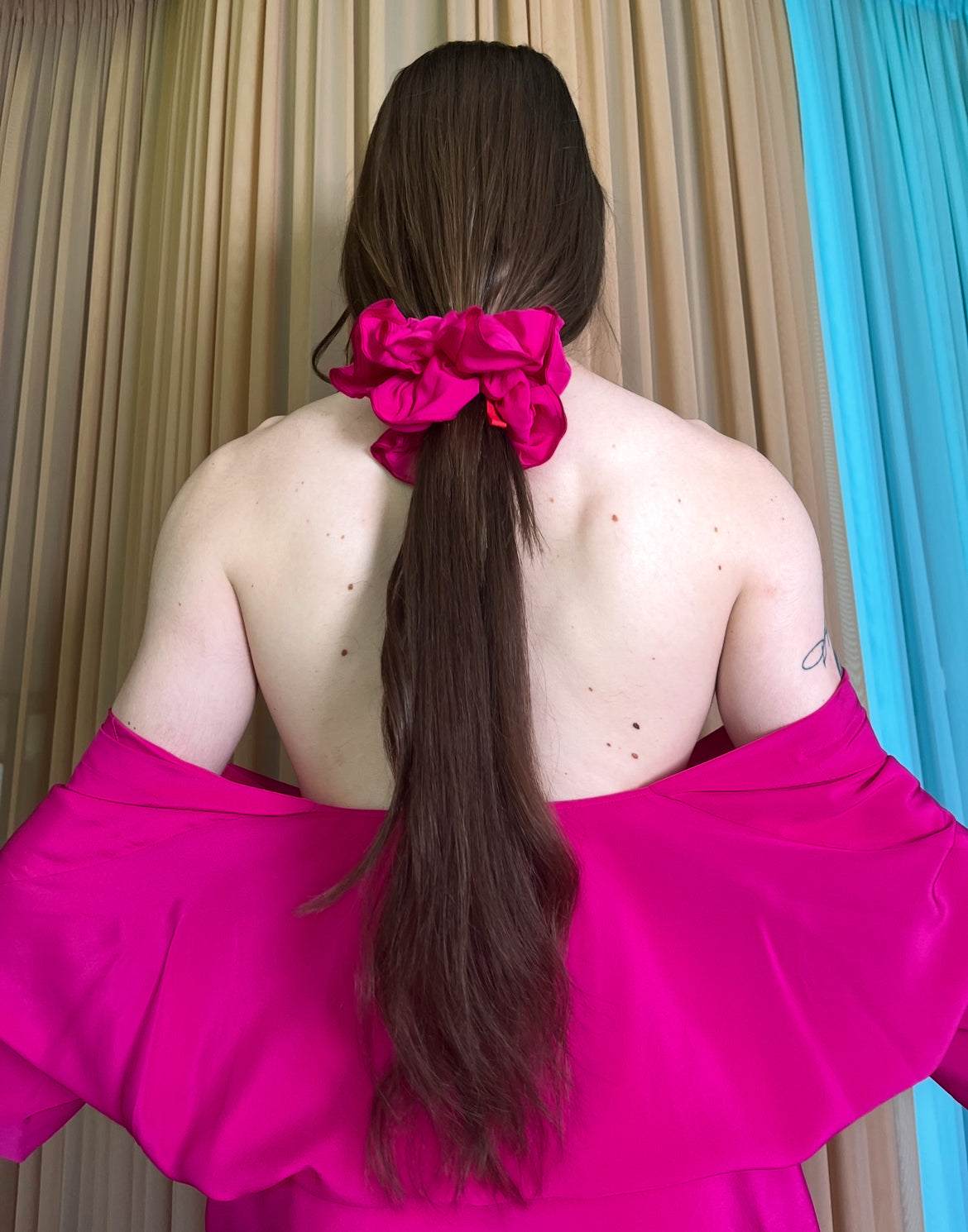 Scrunchie ~ Hot Pink Silk