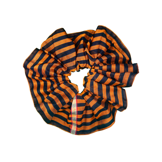 Scrunchie ~ Hallow Silk